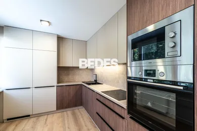 Na predaj 3-izbový byt, 80 m², Prievidza