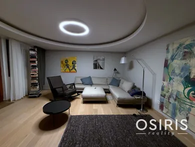 Byty na prenájom 4-izbový, Bratislava-Staré Mesto · €3 000