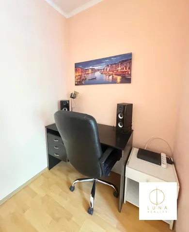 Na prenájom 1-izbový byt, 37 m², Bratislava-Nové Mesto, Kyjevská