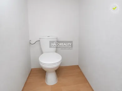 Na prenájom 2-izbový byt, 50 m², Handlová