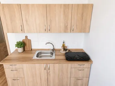 Na prenájom 1-izbový byt, 25 m², Galanta, Revolučná štvrť