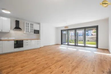 Na prenájom 5-izbový dom, 155 m²