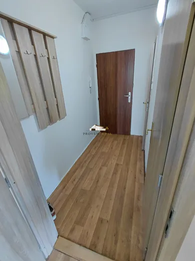 Na prenájom 3-izbový byt, 60 m², Bratislava-Dúbravka, Bagarova