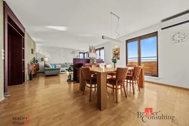 Byty na predaj 5-izbový, Bratislava-Karlova Ves · €669 000