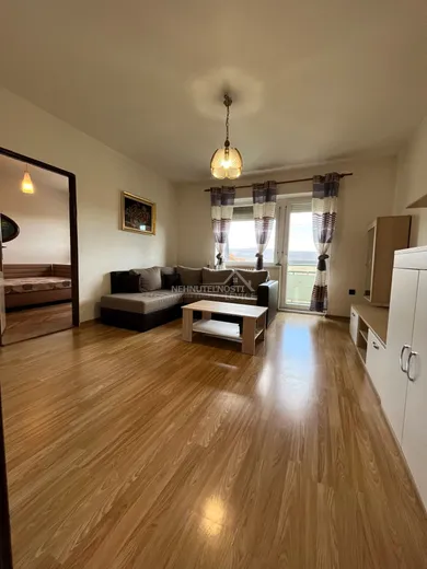 Mieszkania na sprzedaż, 3-pokojowe, Pukanec · €73 000
