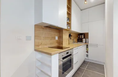 Na prenájom 2-izbový byt, 35 m², Rovinka, Hlavná
