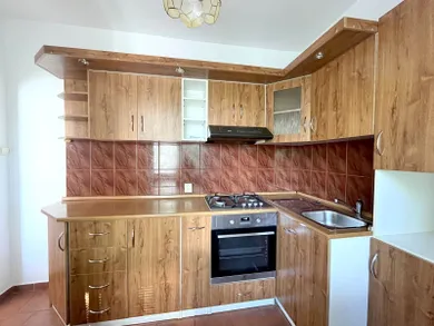 Na prenájom 2-izbový byt, 55 m², Prievidza, A. Rudnaya