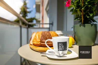 Na predaj 2-izbový byt, 72 m², Bratislava-Petržalka, Vilová