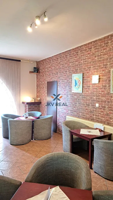 Lokale komercyjne na wynajem, Dunajská Streda · €990