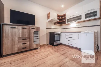 Na predaj 1-izbový byt, 22 m², Poprad, Tomášikova