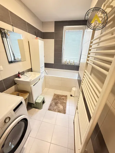 Na predaj 3-izbový byt, 72 m², Hlohovec, Timravy