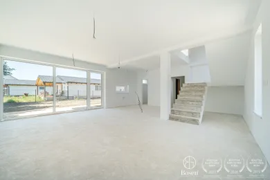 Na predaj 4-izbový dom, 113 m², Miloslavov, Liptovská ulica