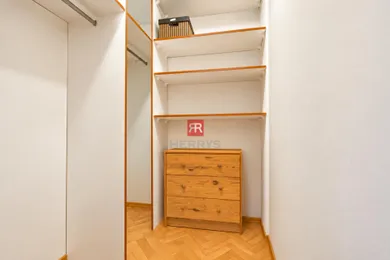 Na prenájom 3-izbový byt, 67 m², Bratislava-Ružinov, Astrová