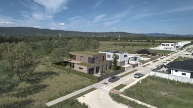 Na predaj 5-izbový dom, 252 m², Chorvátsky Grob, Platanová