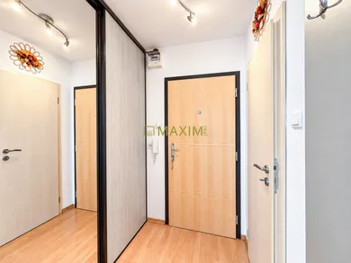 Na predaj 1-izbový byt, 31 m², Bratislava-Podunajské Biskupice