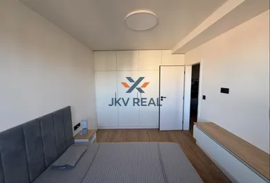Na prenájom 2-izbový byt, 40 m², Košice-Juh, Krivá