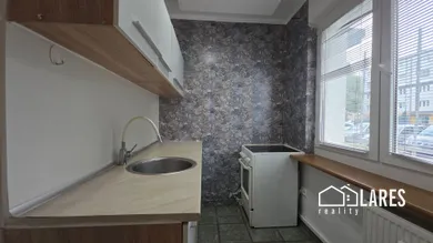 Na prenájom 2-izbový byt, 50 m², Prievidza, M. Hodžu