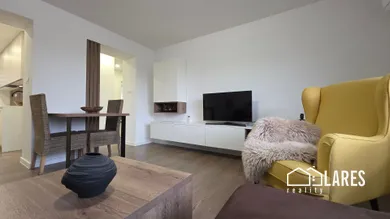 Na predaj 2-izbový byt, 61 m², Prievidza, Krajná