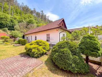 Дома на продажу, 2-комнатные, Žarnovica · €60 000