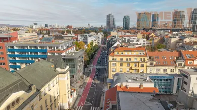 Na predaj objekt, 129 m², Bratislava-Staré Mesto, Dunajská