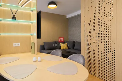 Na prenájom 2-izbový byt, 50 m², Bratislava-Staré Mesto, Žilinská