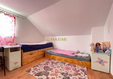 Na predaj komerčné, 63 m², Bratislava-Rača, Račianska