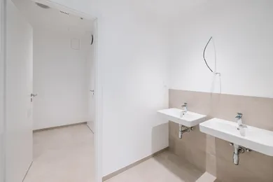 Na predaj komerčné v Bratislava-Ružinov · €1 101 537 · Pôvodný stav