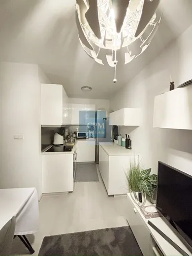 Квартиры на продажу, 3-комнатные, Bratislava-Dúbravka · €235 000