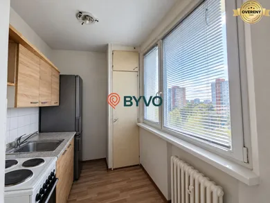 Na predaj 1-izbový byt, 35 m², Bratislava-Podunajské Biskupice