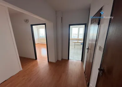 Na predaj 3-izbový byt, 70 m², Trebišov, Berehovská