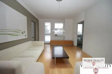 Квартиры в аренду, 3-комнатные, Bratislava-Karlova Ves · €700