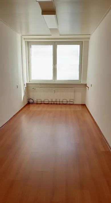 Na prenájom komerčné, 19 m², Košice-Staré Mesto
