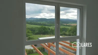 Na predaj 4-izbový dom, 90 m², Prievidza, Bazová