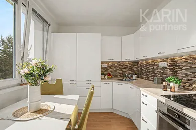 Mieszkania na sprzedaż, 2-pokojowe, Bratislava-Dúbravka · €239 900