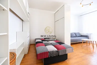 Na prenájom 1-izbový byt, 37 m², Púchov, Moravská