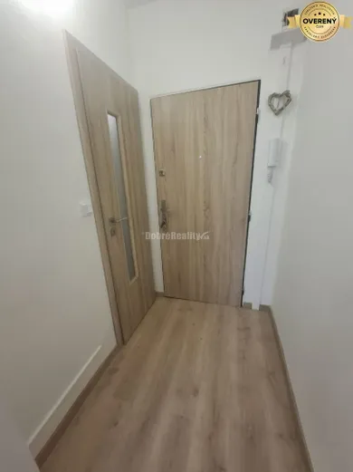 Na predaj 1-izbový byt, 19 m², Nové Zámky, Nábrežná
