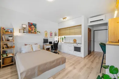 Na predaj 1-izbový byt, 24 m², Bratislava-Petržalka, Fialová