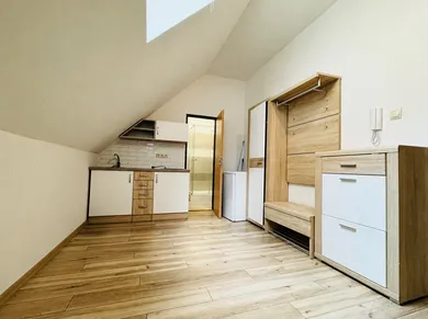 Na prenájom 1-izbový byt, 20 m², Žilina