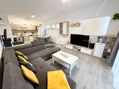 Mieszkania na wynajem, 2-pokojowe, Košice-Dargovských hrdinov · €750
