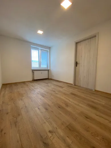 Na predaj 2-izbový byt, 46 m², Handlová, 29. augusta