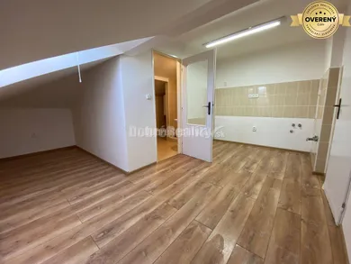 Na prenájom komerčné, 68 m², Rimavská Sobota, Gorkého