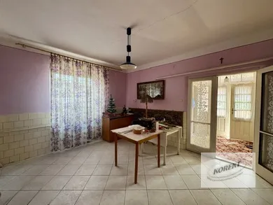 Na predaj 3-izbový dom, 100 m², Dvory nad Žitavou
