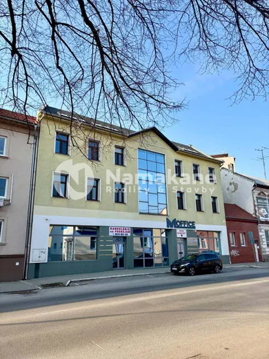 Lokale komercyjne na wynajem, Nové Zámky · €300