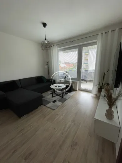 Na prenájom 2-izbový byt, 44 m², Trenčianske Stankovce, Sedličná