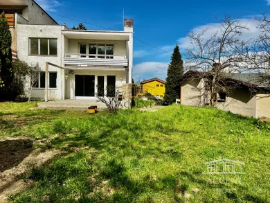 Na predaj dom v Bratislava-Dúbravka · €639 000 · Pôvodný stav
