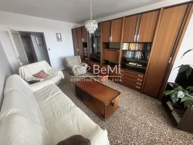 Na predaj 3-izbový byt, 78 m², Nitra, Sitnianska