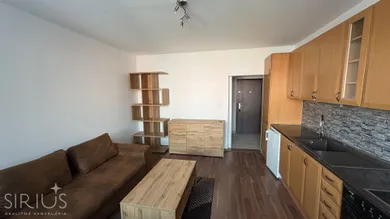 Na prenájom byt v Bratislava-Karlova Ves · €800 · Dokončené