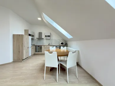 Kiadó kereskedelmi ingatlanok, Košice-Staré Mesto · €671