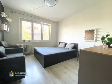 Na predaj 3-izbový byt, 66 m², Žiar nad Hronom, Sládkovičova