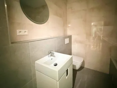 Na prenájom 2-izbový byt, 52 m², Dunajská Streda, Malotjedská